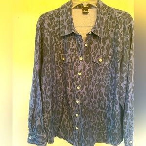 NWOT Ashley Stewart woman’s size 20 long sleeve button down shirt